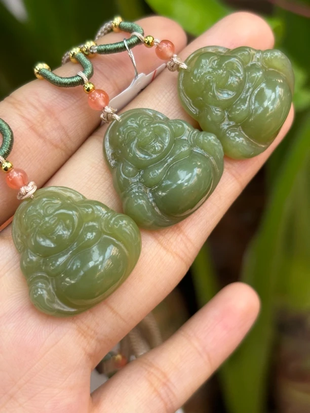 2254 和田玉青玉佛公吊坠 规格约：25*25*7.7 多样性发其一