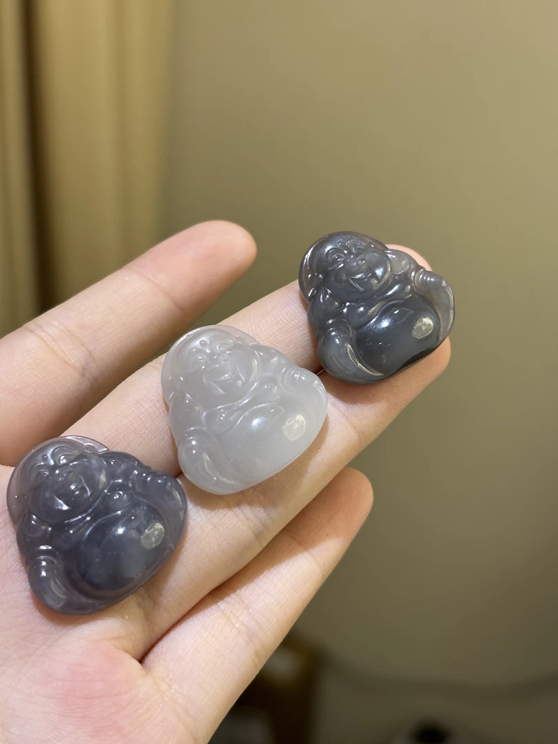 5075 和田玉烟紫佛公吊坠 多样性发其一 规格约：24*24.6*5