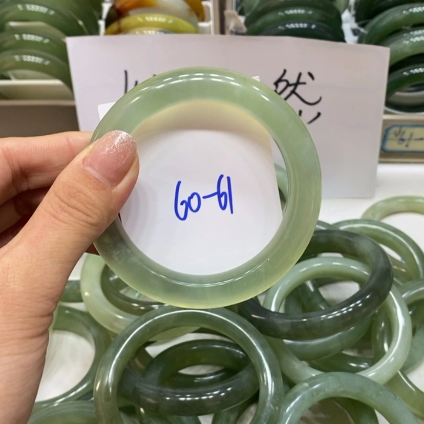 【闪购商品】蛇纹石玉手镯未镶嵌A***强54