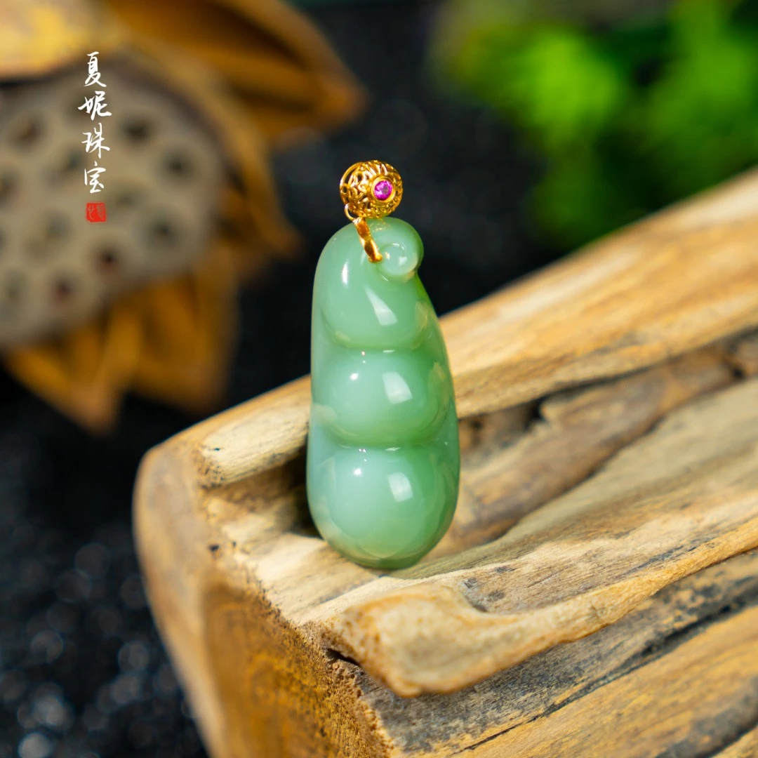 18K金镶嵌俄罗斯粉青碧玉猫眼福豆节节高升