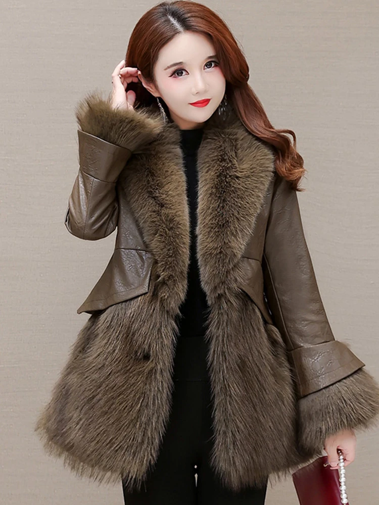 海宁皮草羽绒服女冬季2025新款阔太太高端奢华短款爆款白鸭绒外套