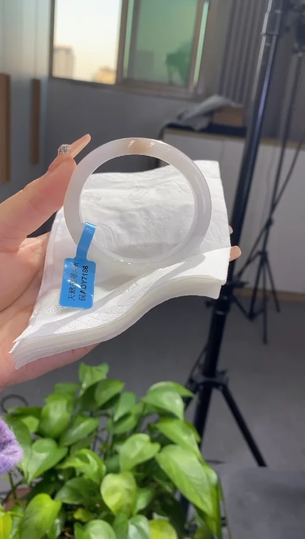 【闪购商品】翡翠手镯未镶嵌00009079