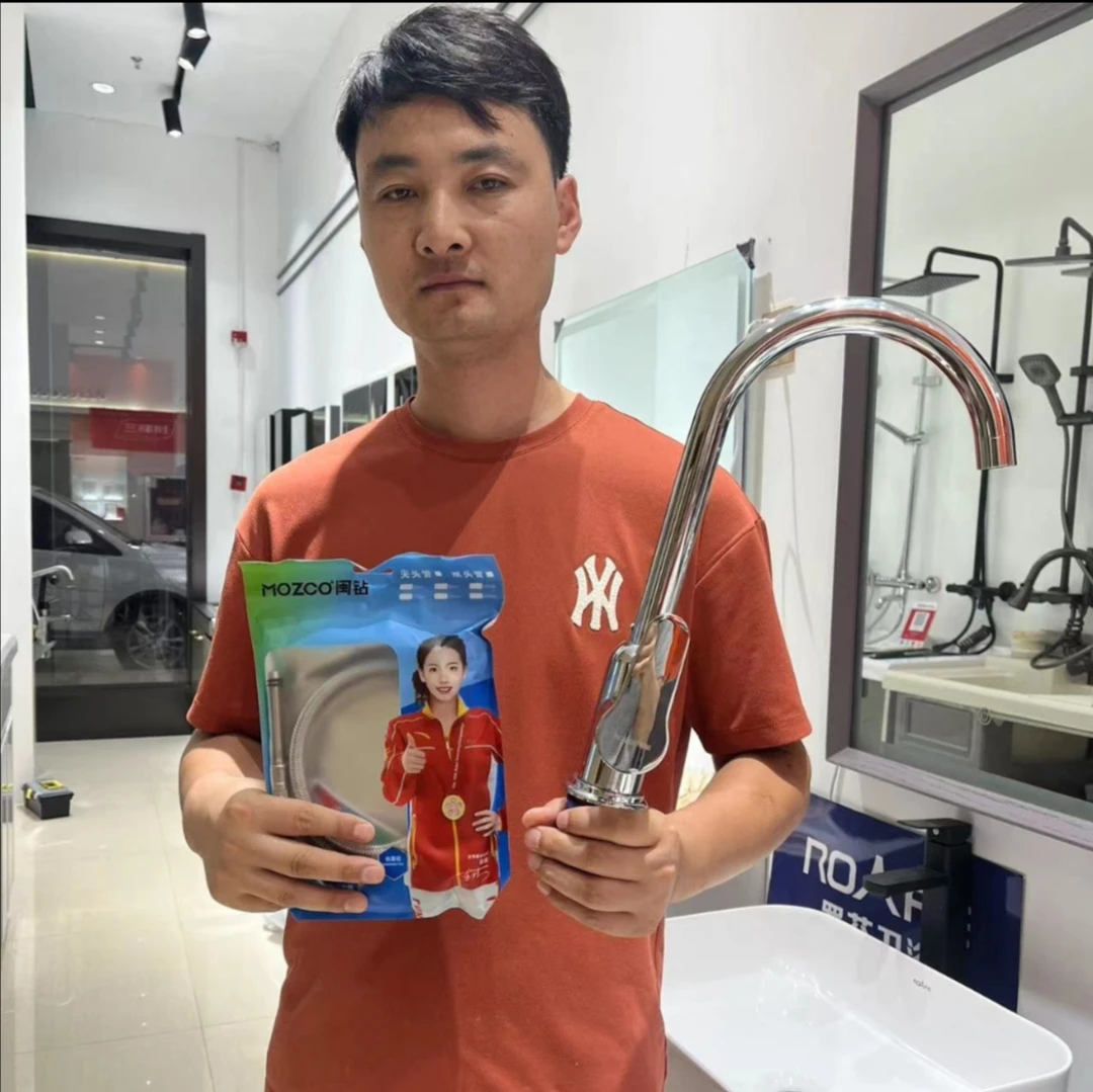 厨房龙头304电镀不生锈水槽龙头水龙头增压起泡旋转防溅防爆