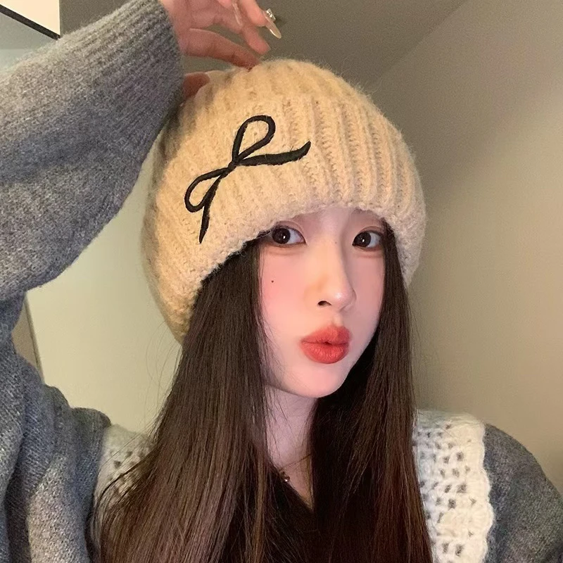 【D940】蝴蝶结刺绣羊毛冷帽