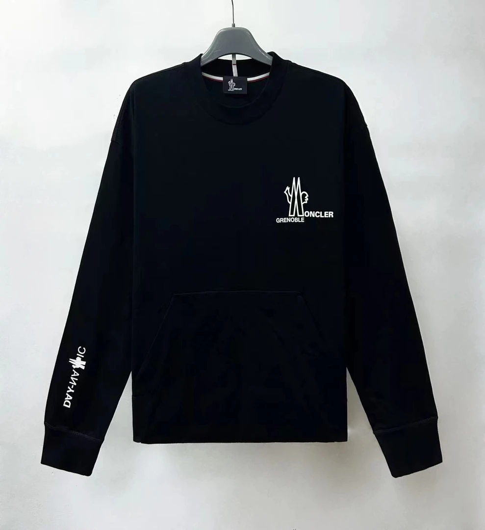 全新未使用 MONCLER 24秋冬胸前手臂字母Logo印花套头卫衣8G00002