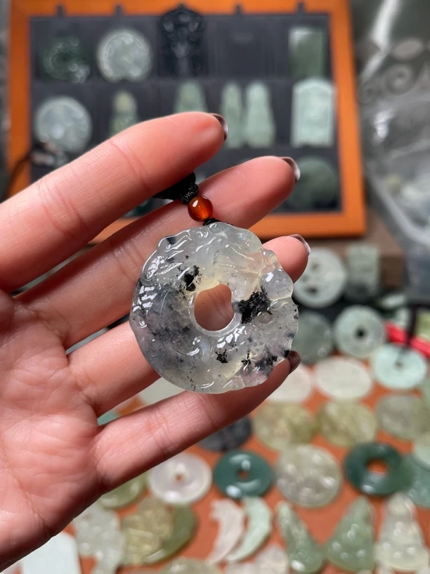 岫玉龙鱼扣吊坠送绳