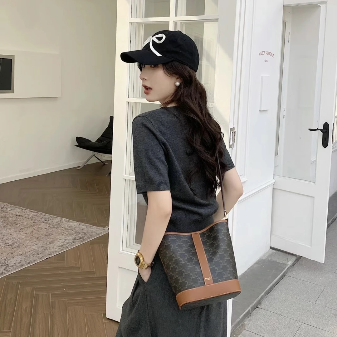 95新 Celine/思琳 思琳水桶斜挎包971783
