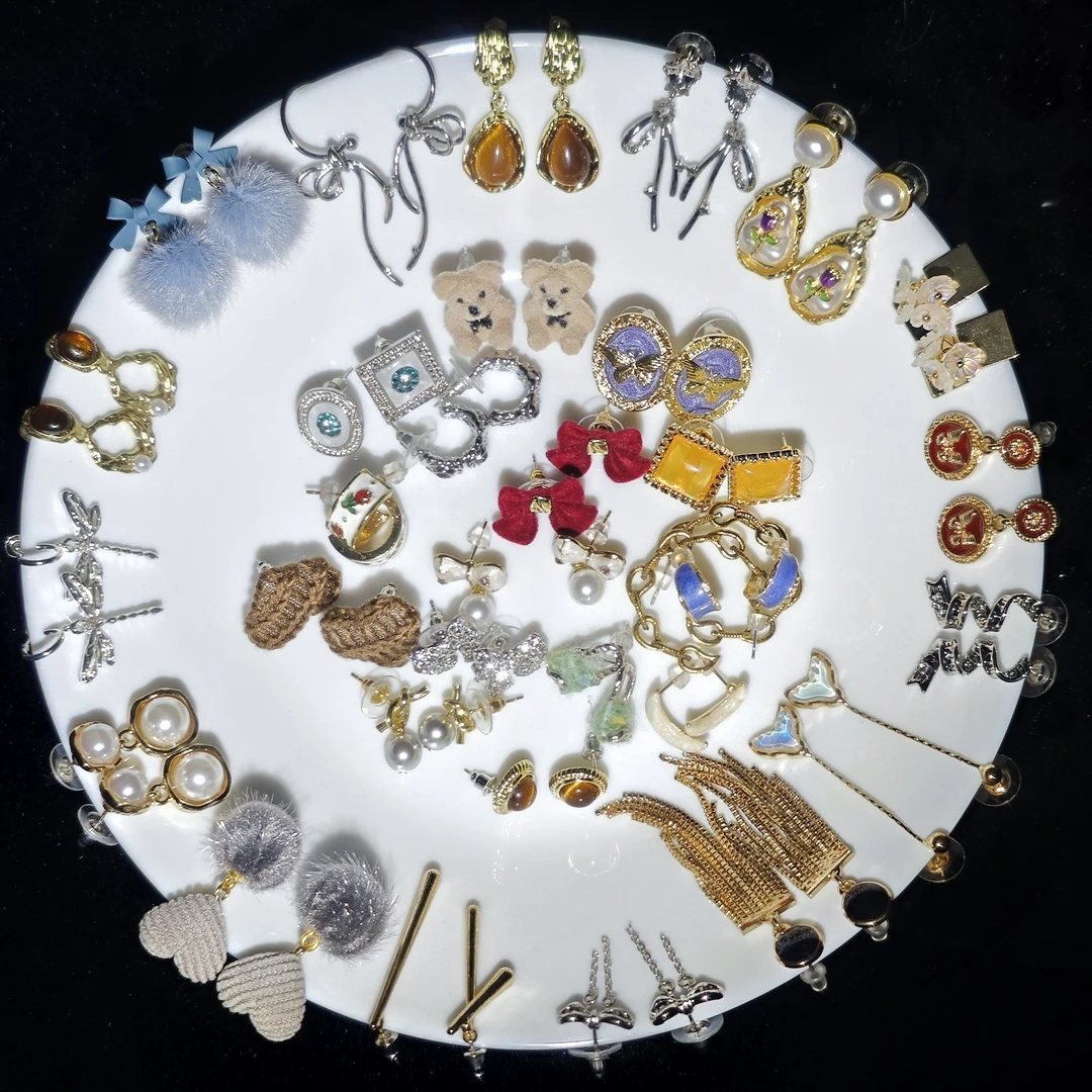 铜合金耳饰 耳饰对对碰：简约百搭日常耳饰