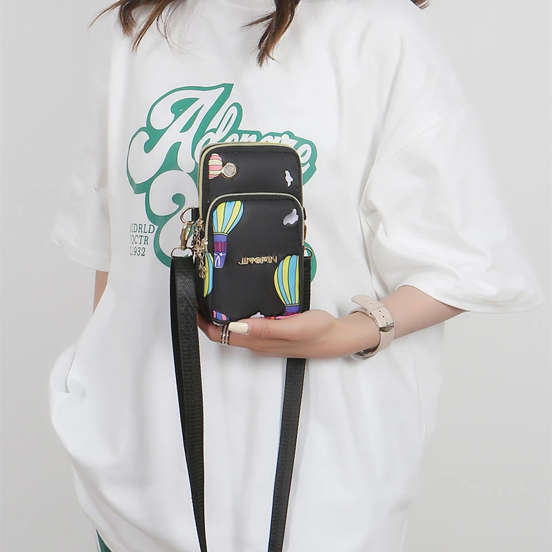 手机包女斜挎包2025新款妈妈百搭迷你小包包手腕手机袋挂脖零钱包