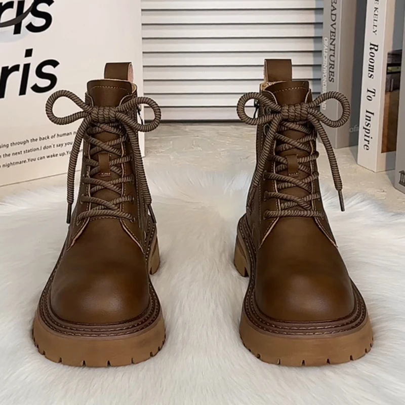 2024年秋季新款马丁靴女士英伦风厚底单靴时尚百搭网红爆款短靴女