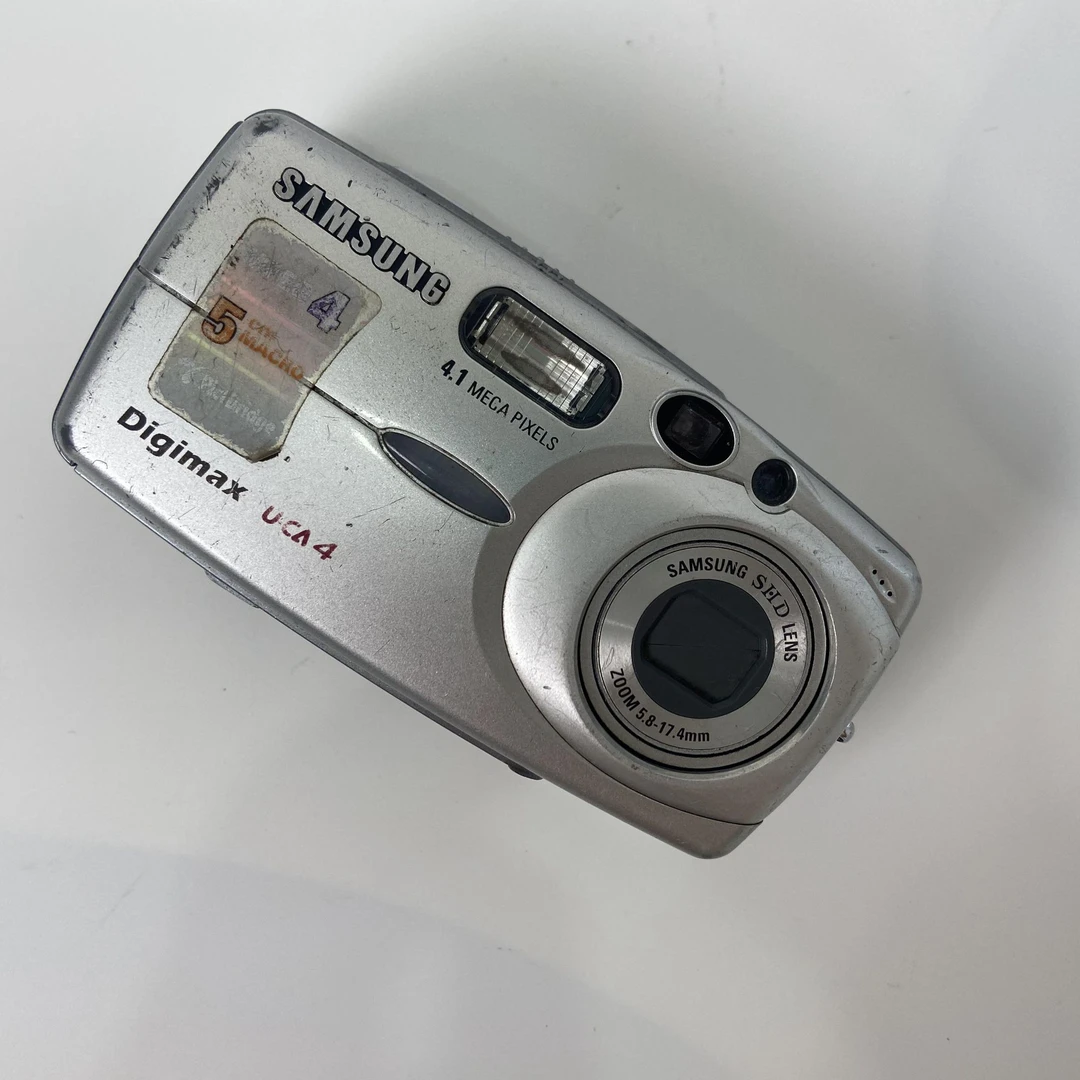 9新 Samsung/三星 U-CA4 410万像素 3倍光学变焦 复古银ccd