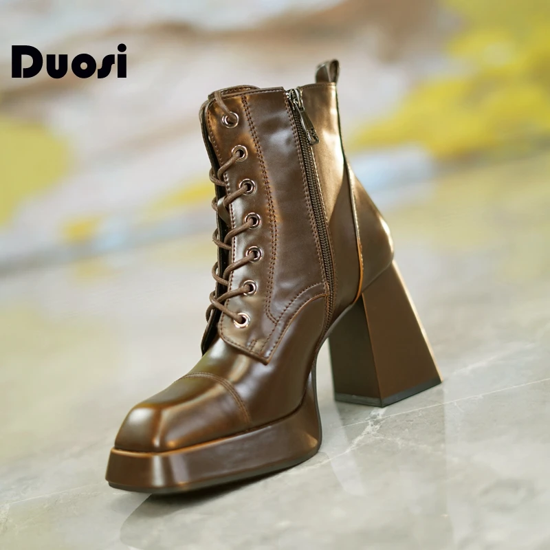 【DUOSI-1】8cm方头百搭马丁靴女潮秋季粗跟高跟短靴瘦瘦靴921-1