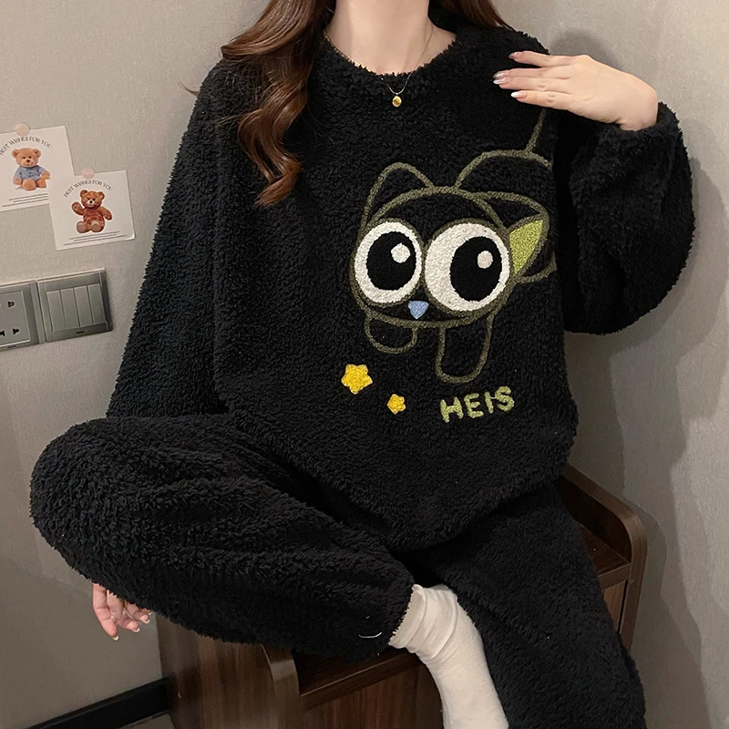 珊瑚绒保暖睡衣女秋冬季新款圆领可爱卡通猫加厚加绒法兰绒家居服