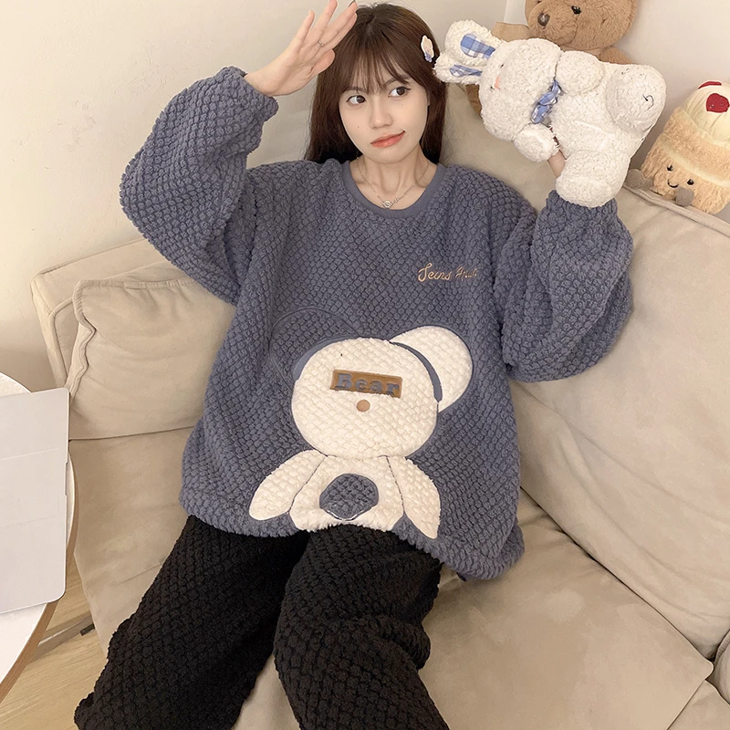 珊瑚绒睡衣女士秋冬季新款法兰绒加绒加厚圆领卡通可爱学生家居服