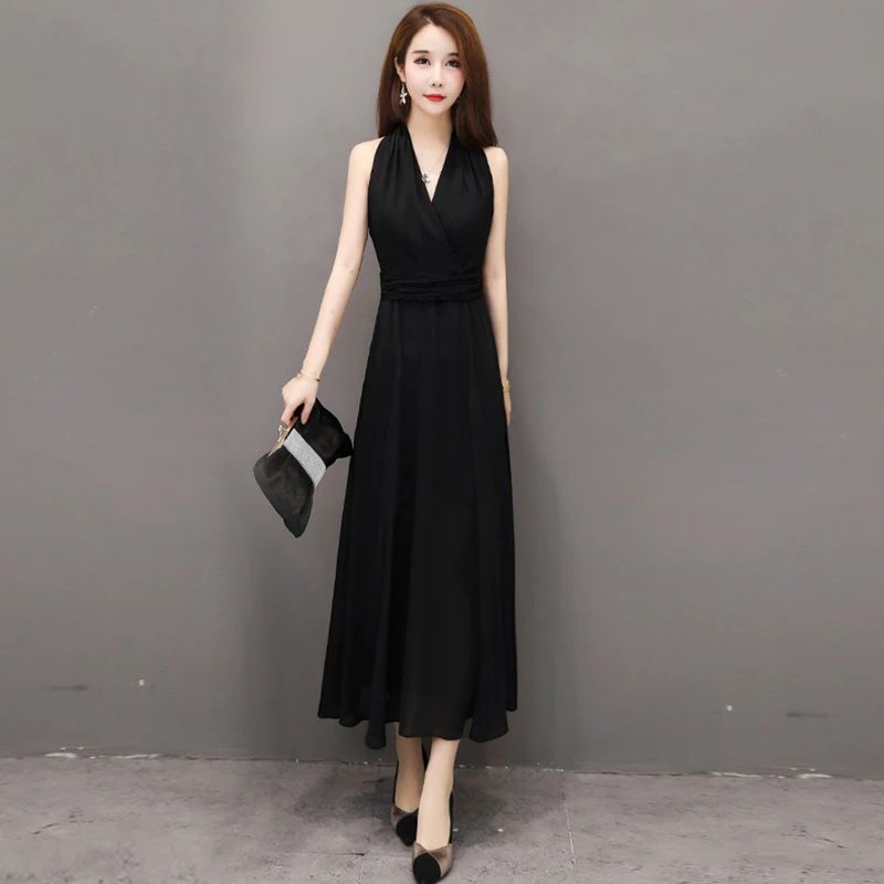 黑色雪纺连衣裙女夏修身显瘦长款裙子性感挂脖海边度假沙滩裙长裙