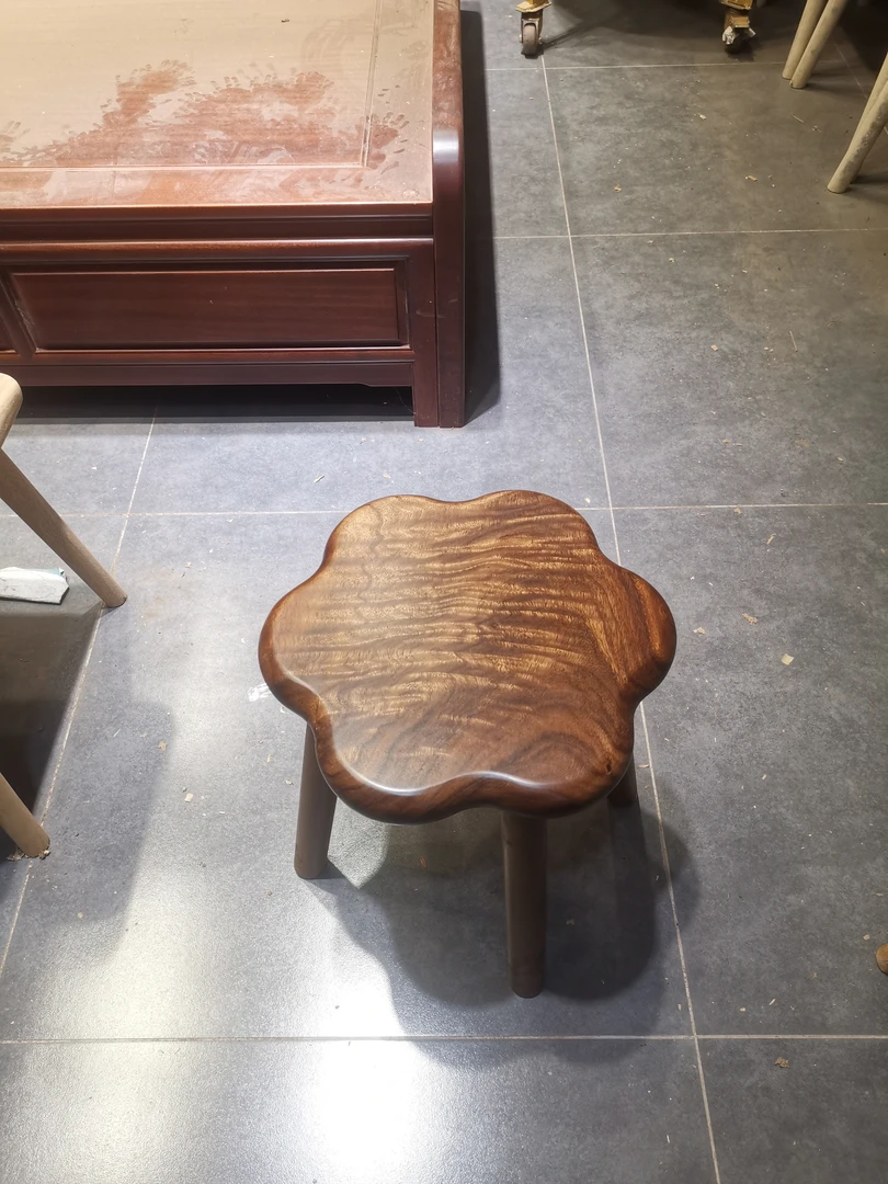 南美胡桃木梅花凳太阳花凳设计简约换鞋凳