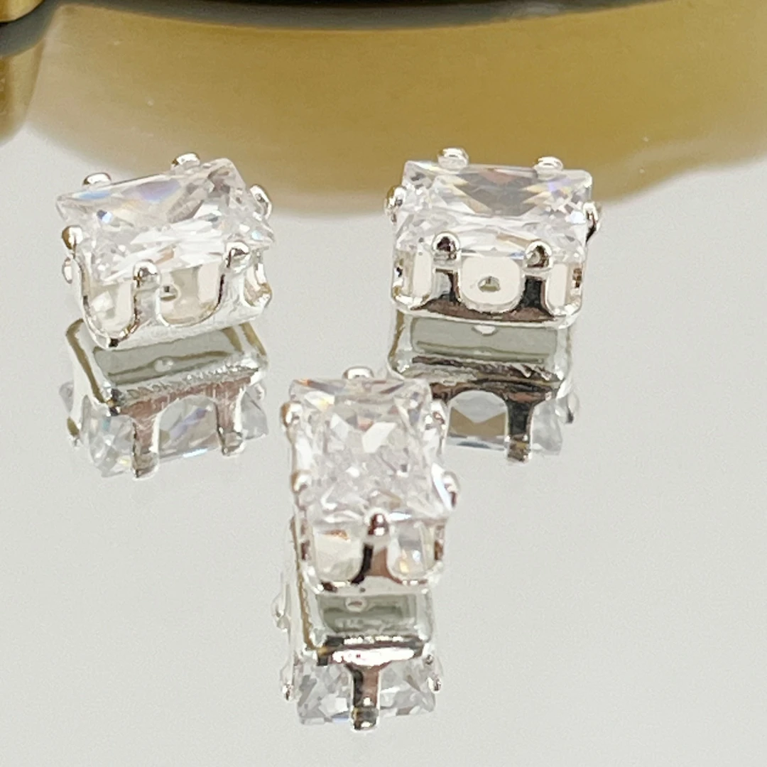 左夕M4474【50个银底白色升级5*7长方形爪钻】铜镀银高保色DIY配件