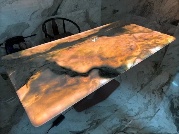 芬迪白天然高端奢石餐桌茶台轻奢客厅家用现代简约意式长方形