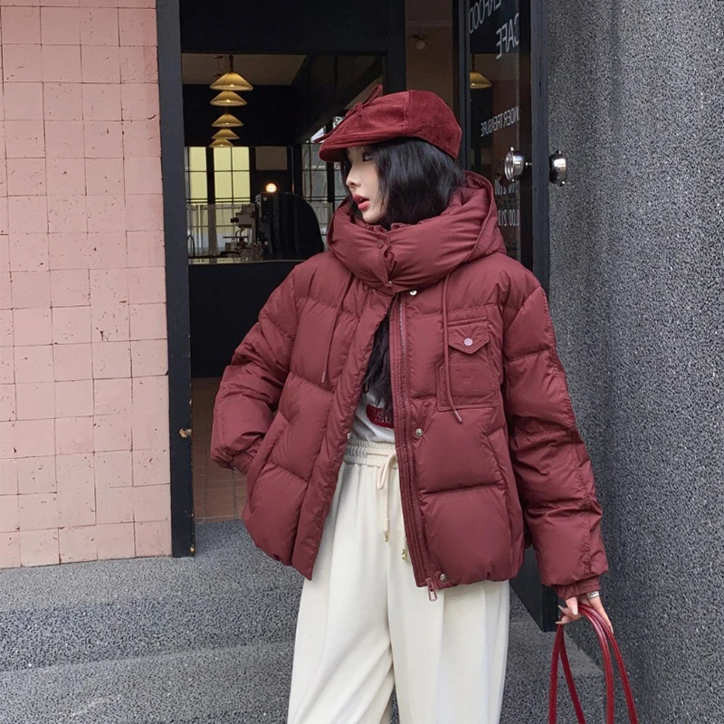 超好看安可拉红短款羽绒服女2024冬季新款时尚休闲连帽白鸭绒外套