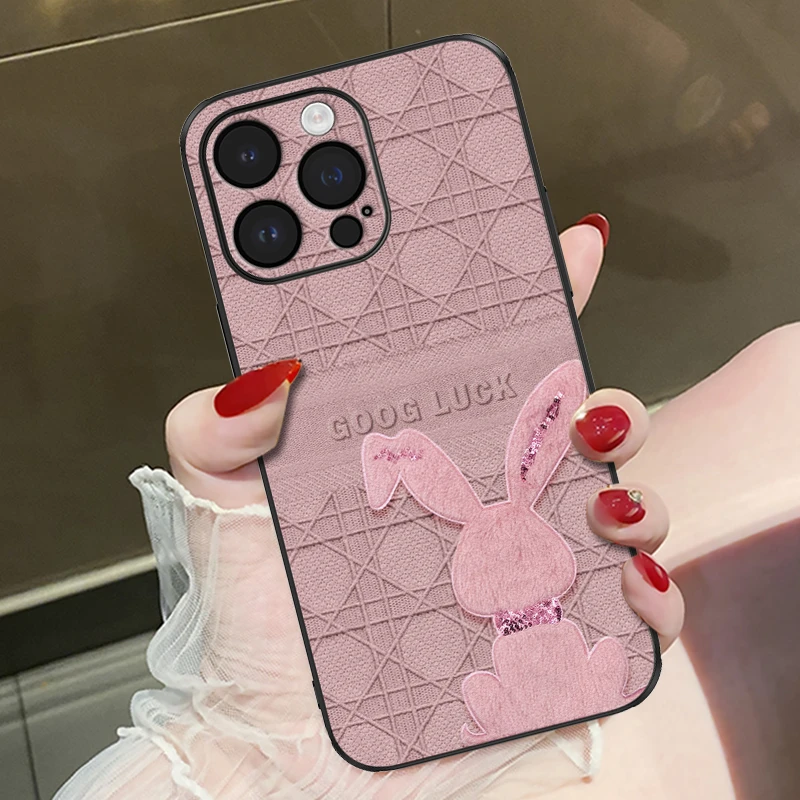 适用苹果17华为/oppo/vivo粉兔子手机壳16promax新款高级感网红女