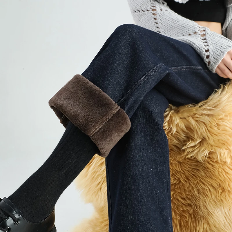 加绒直筒牛仔裤女宽松2024秋冬新款梨形身材显瘦小个子九分阔腿裤