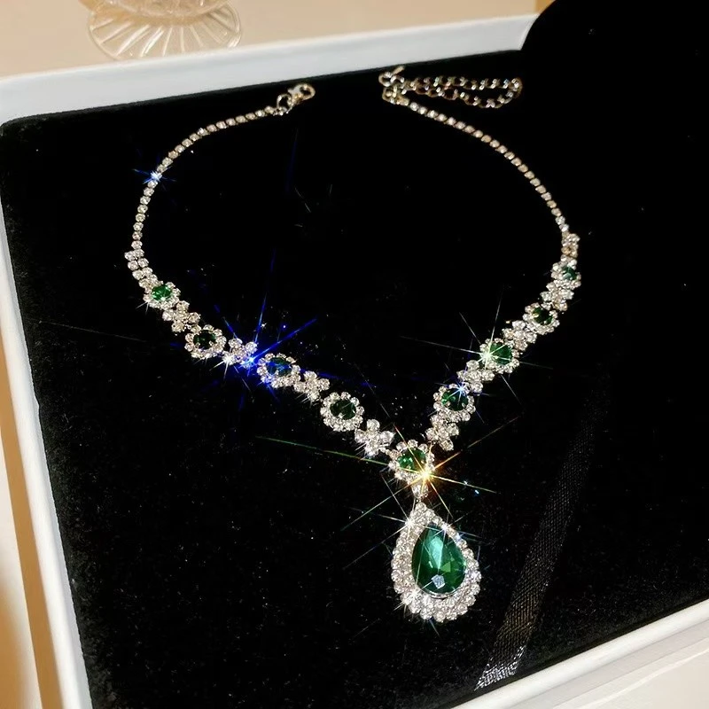 铜合金合成锆石项链 轻奢高级感奢华绿色水滴项链
