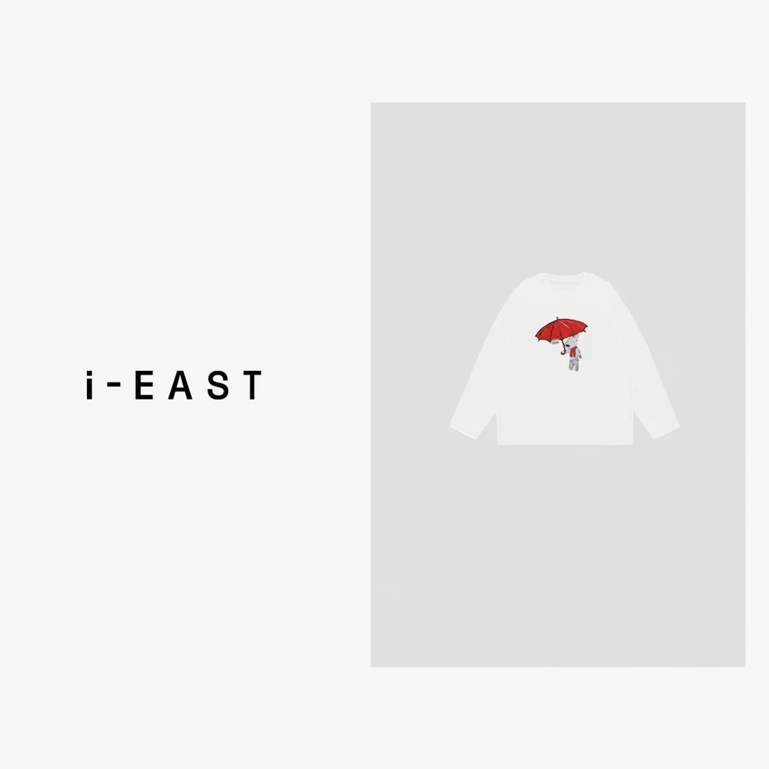 i-EAST 小熊撑伞~动画小熊百搭长T恤上衣-4Q SY0508