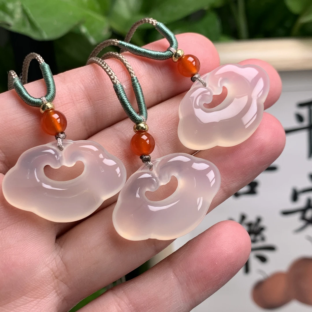 天然玛瑙玉髓吊坠白冰锁（多样性发一）