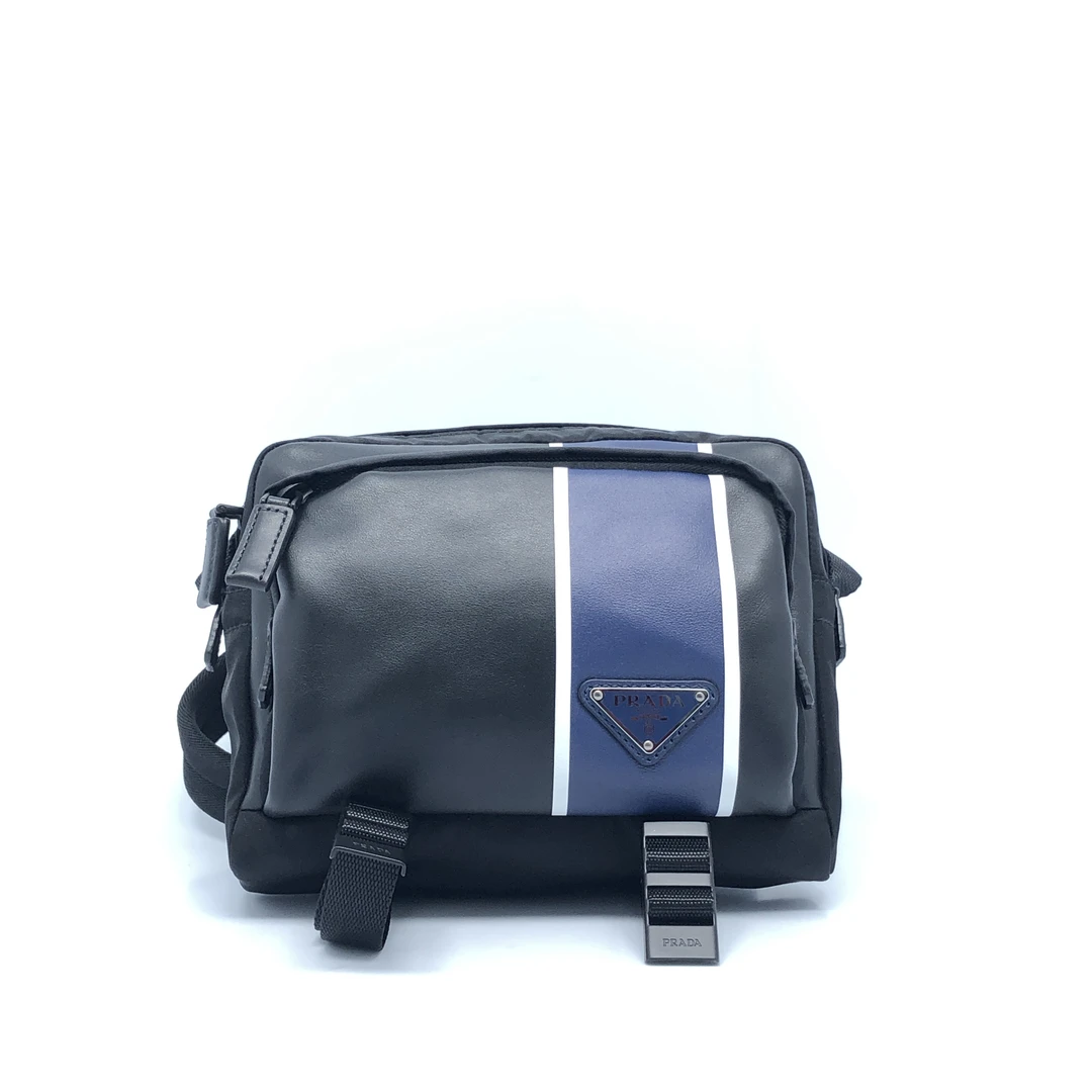 99新 Prada/普拉达 拼色斜挎包/3928号