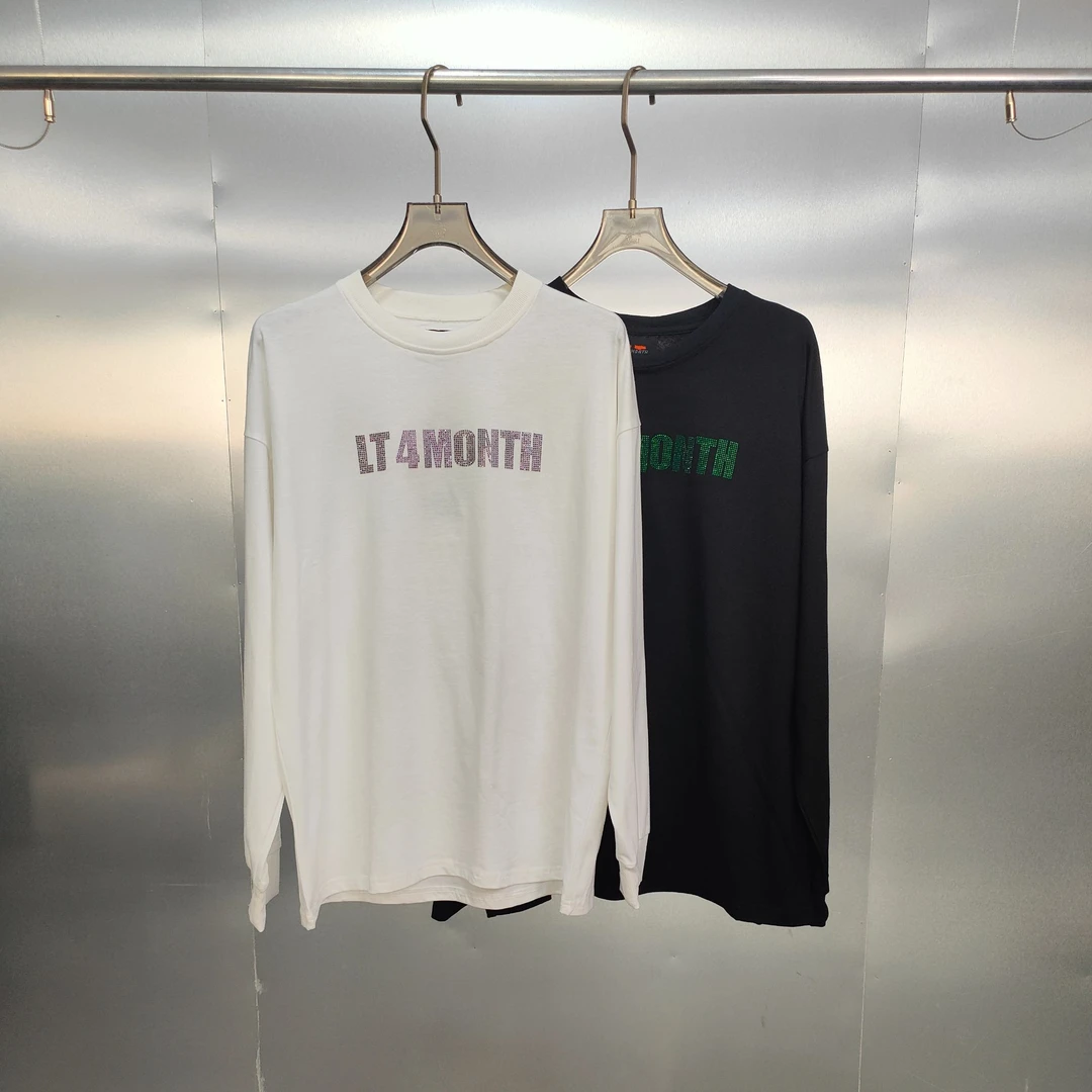 A05-102405-LT春秋款背面圆形字母满钻印花圆领卫衣