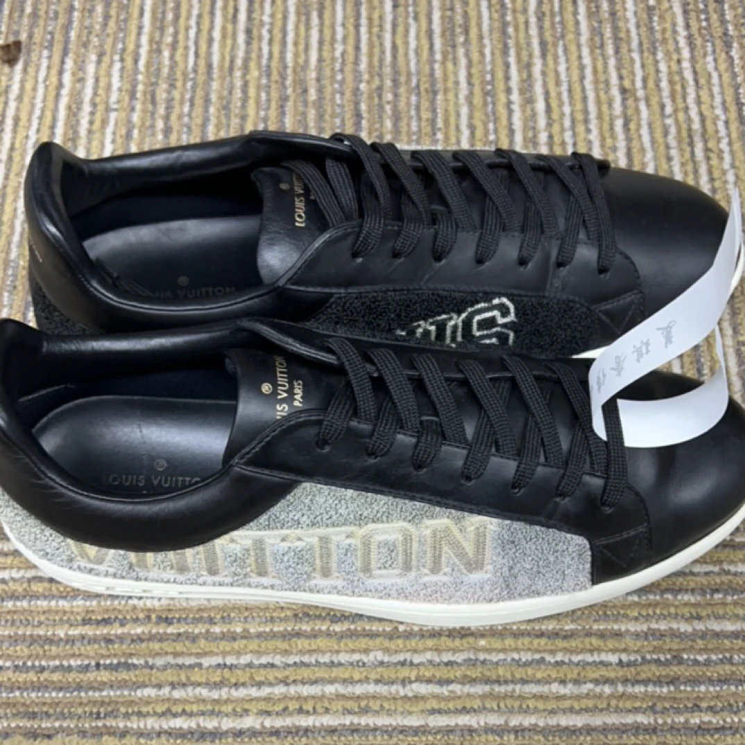 95新 LouisVuitton/路易威登 42.5/黑白印字鸳鸯板鞋