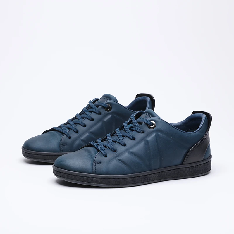 95新 LouisVuitton/路易威登 39码/浅蓝休闲板鞋