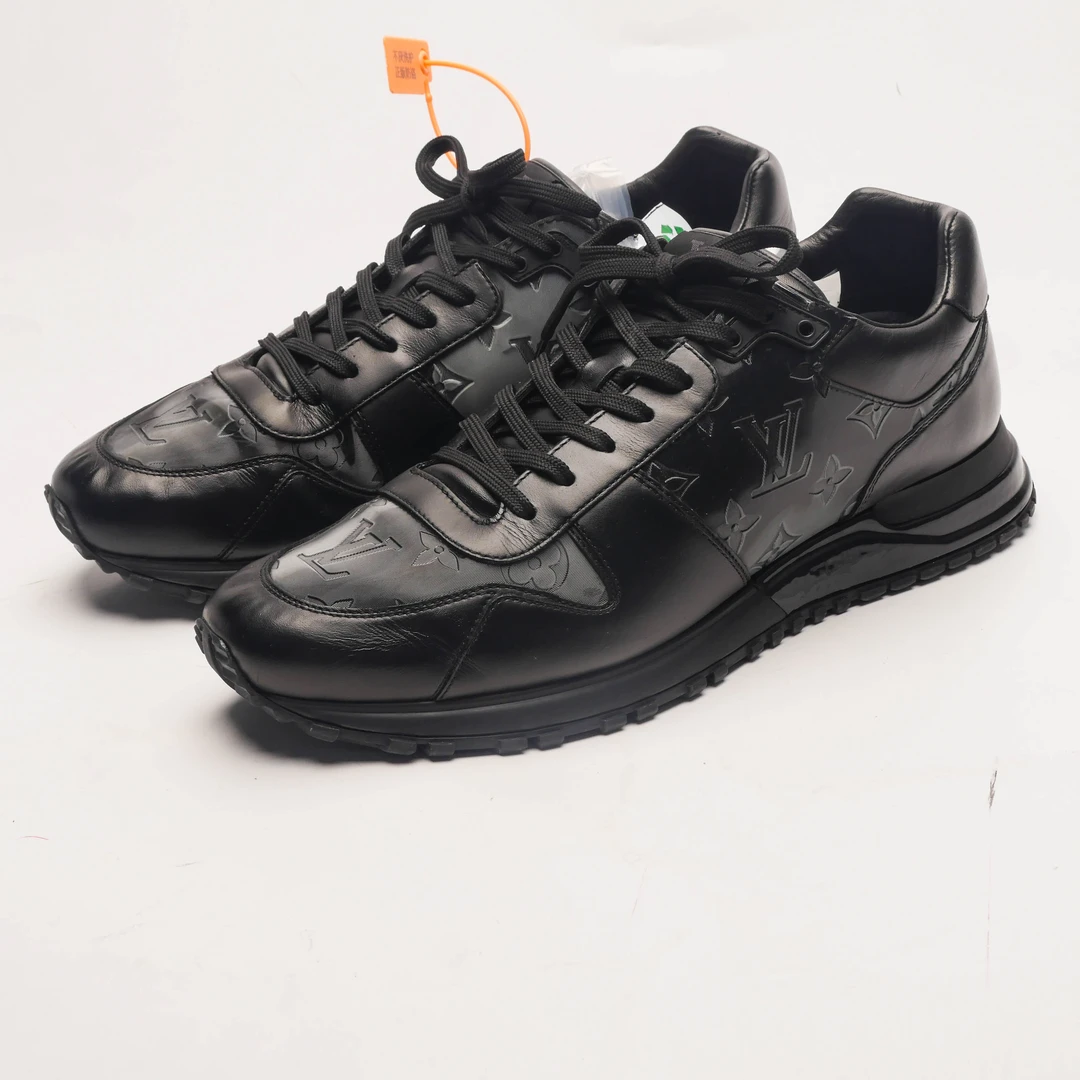 95新 LouisVuitton/路易威登 /42.5/黑色炫彩运动鞋