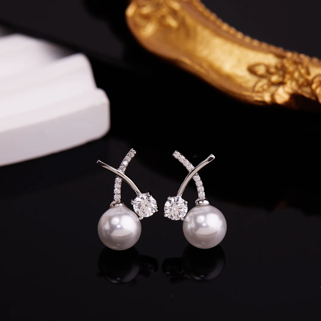 925银耳饰 优雅时尚百搭镶嵌珠珠银耳饰轻奢气质设计感