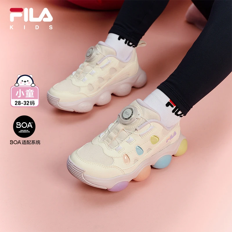 【斐乐儿童】2024春秋季草莓造型欧若风软底小童闪灯鞋K14B441601