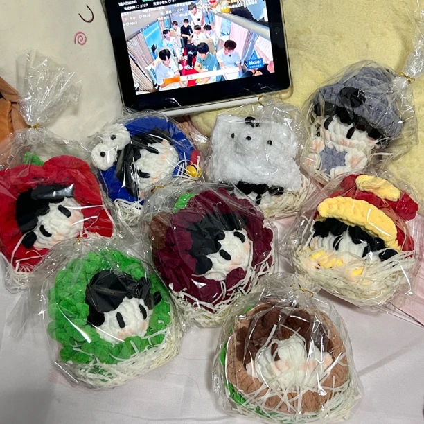 十个勤天周边手工娃娃毛绒便携柔软稍息财神爷