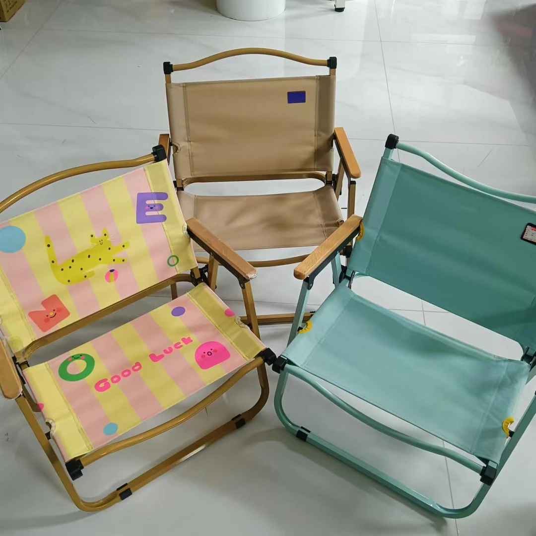 H 露营椅子凳子 款式颜色图案随机