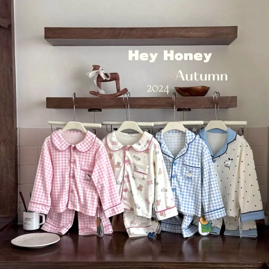 24新款家居服男女童A类绵柔亲子家居服翻领家居服卡通睡衣2件套装