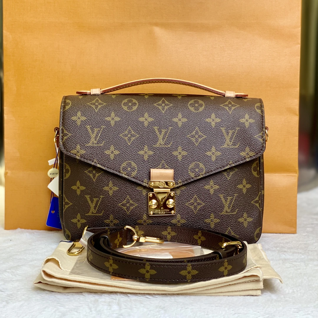 99新 LouisVuitton/路易威登 古有98新LV老花邮差包斜挎包7155
