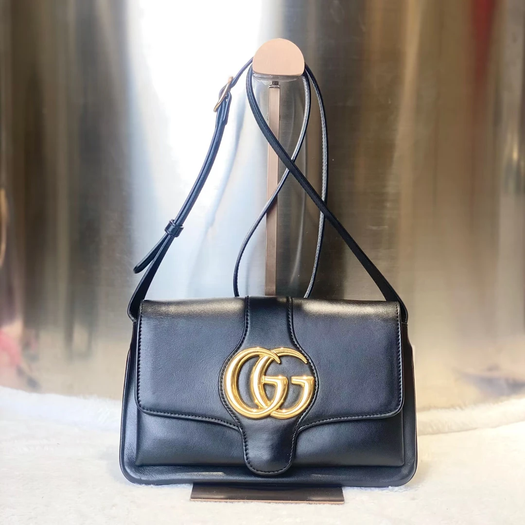 99新 古有98新古驰Gucci黑金双G公价14000翻盖斜挎包2299