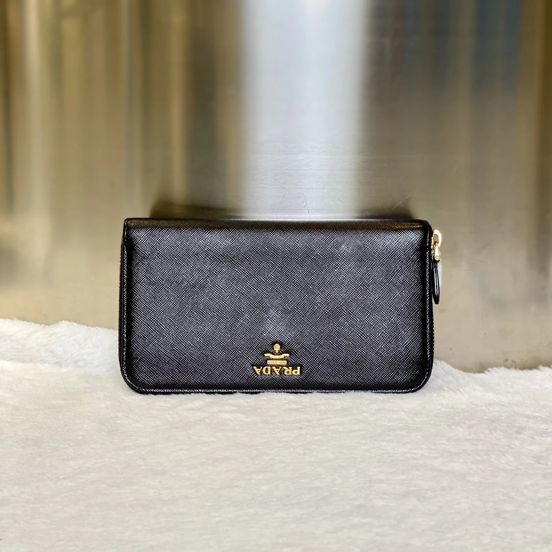 99新 Prada/普拉达 古有98新普拉达钱包钱夹1231