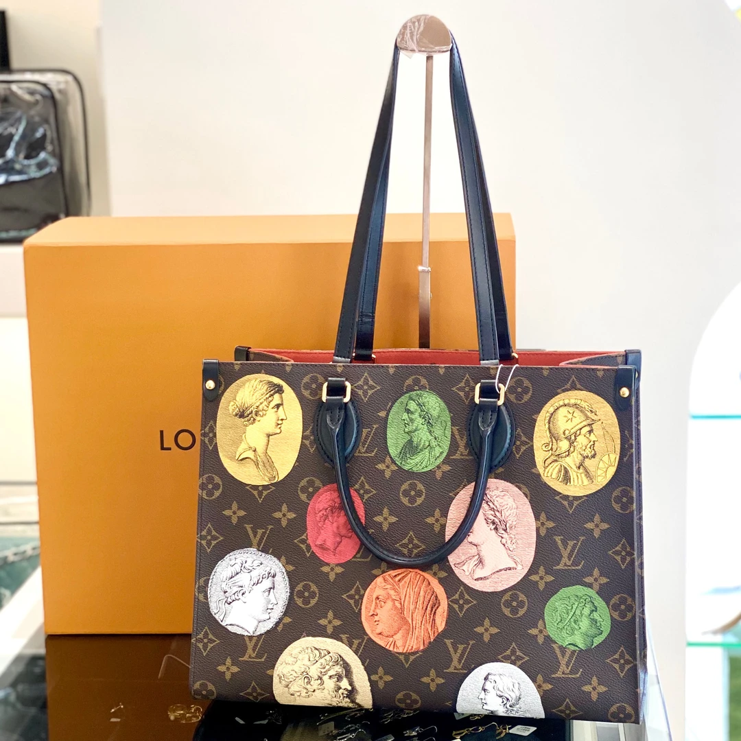 99新 LouisVuitton/路易威登 古有LVonthego中号联名款单肩手提包