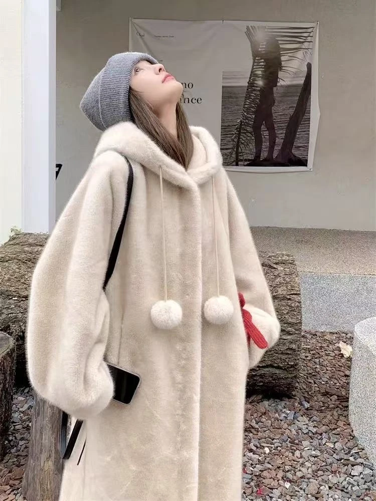 海宁新款加厚韩版连帽毛毛外套女时尚百搭日系巫师帽毛绒大衣