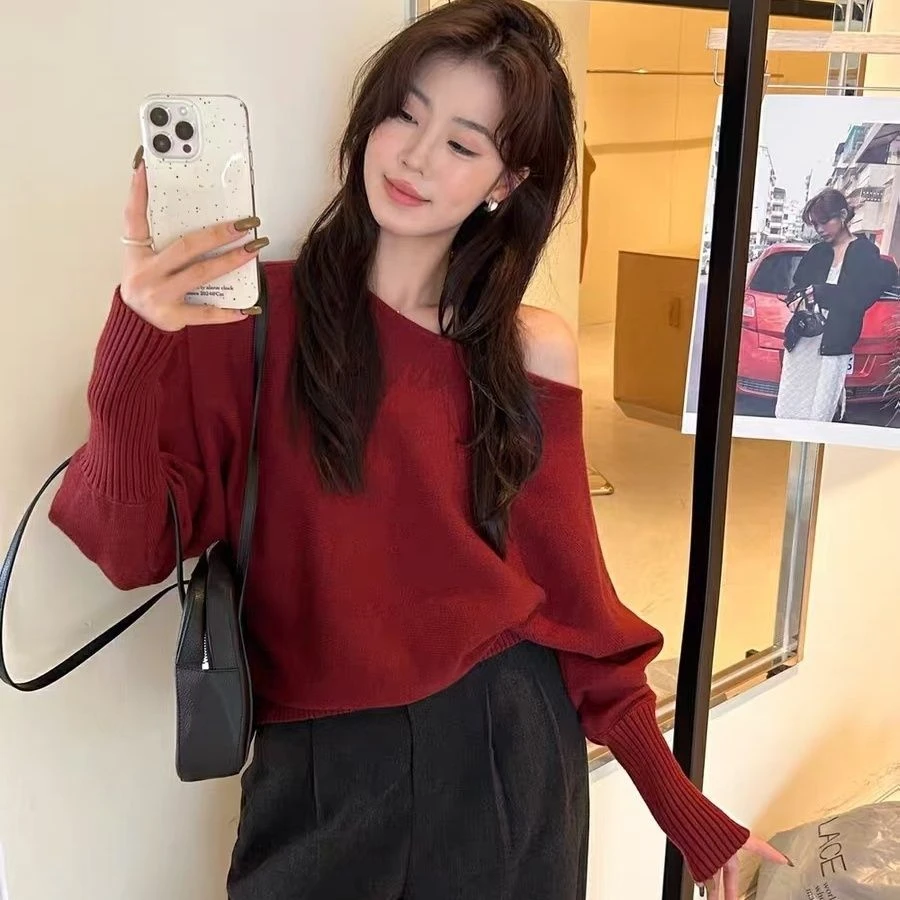 2025春秋冬新款韩系纯欲风一字领露肩宽松显瘦套头纯色针织毛衣女