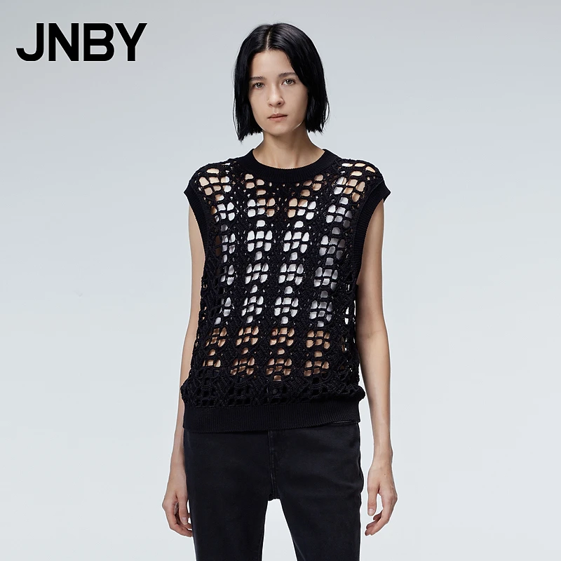 JNBY/江南布衣无袖针织背心女简约镂空黑色短款上衣圆领5N8311420