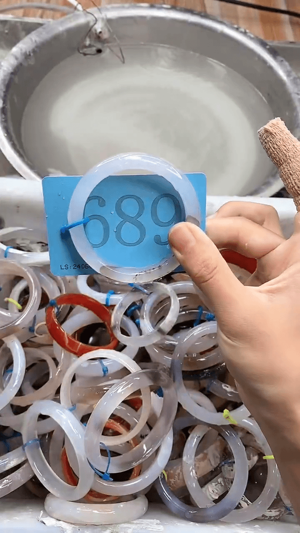 【闪购商品】玛瑙/玉髓手镯未镶嵌5455