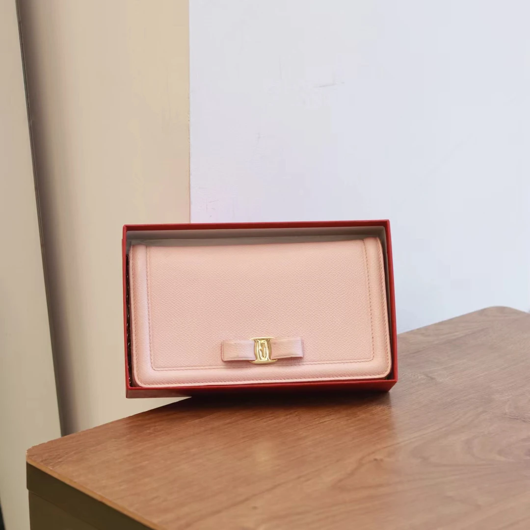 95新 FERRAGAMO/菲拉格慕 【文子姐专属】/D6225/蝴蝶结单肩包