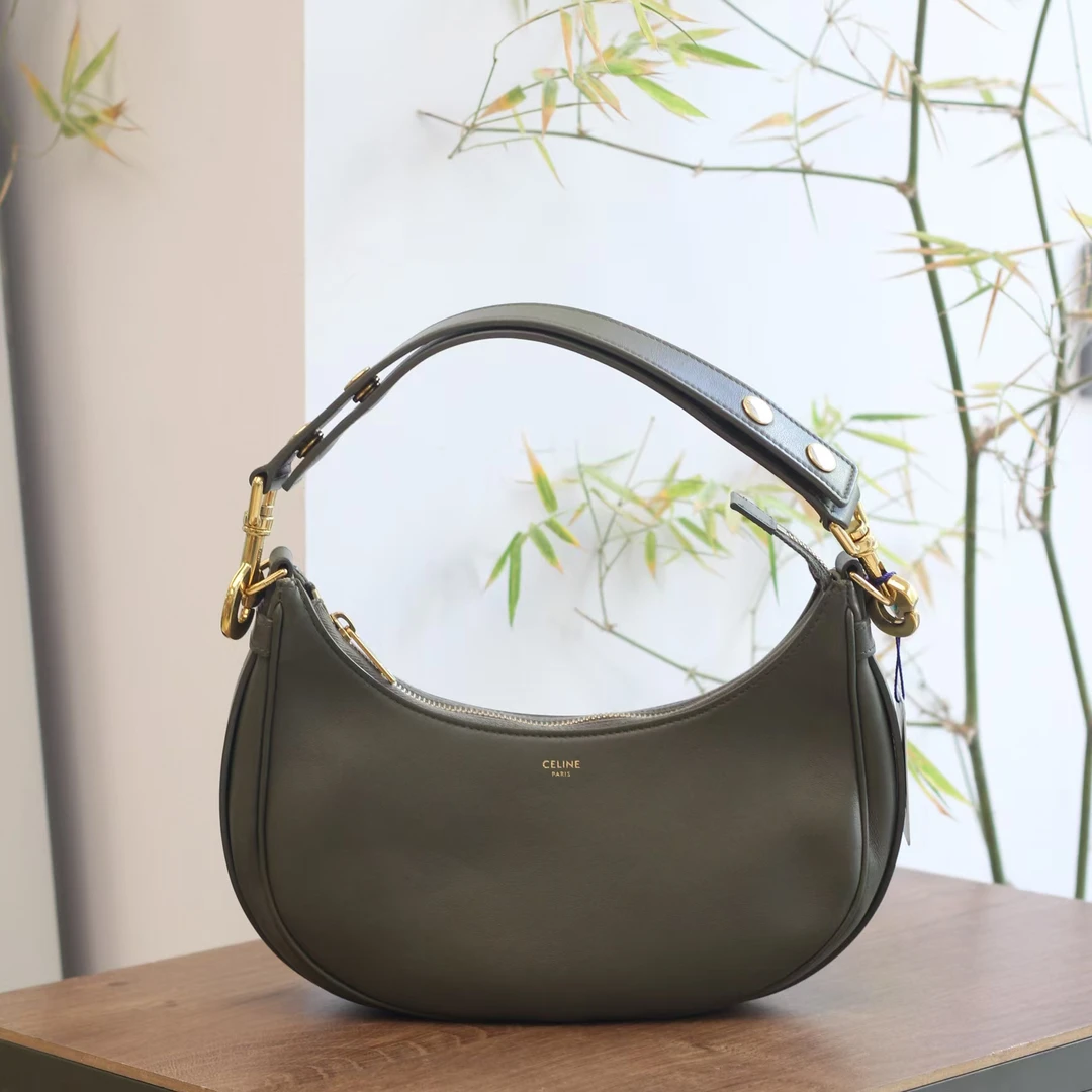 95新 Celine/思琳 【文子姐专属】/D3250/ 绿色月牙包单肩包