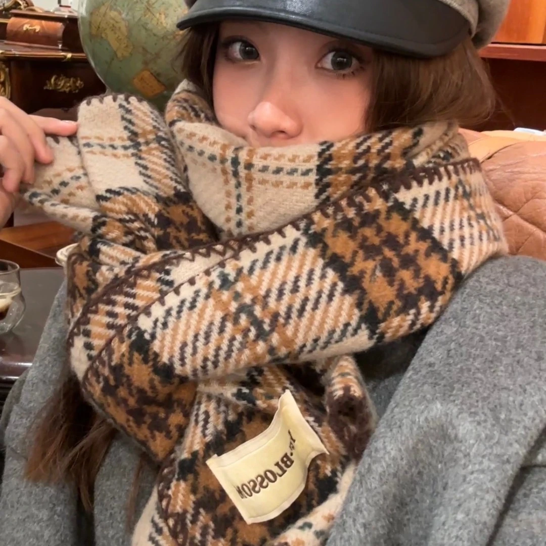 【卡其不用等】高级感格子围巾女冬季2023新款文艺情侣通勤保围巾