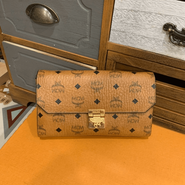 95新 MCM MCM信封链条包单肩包/95新